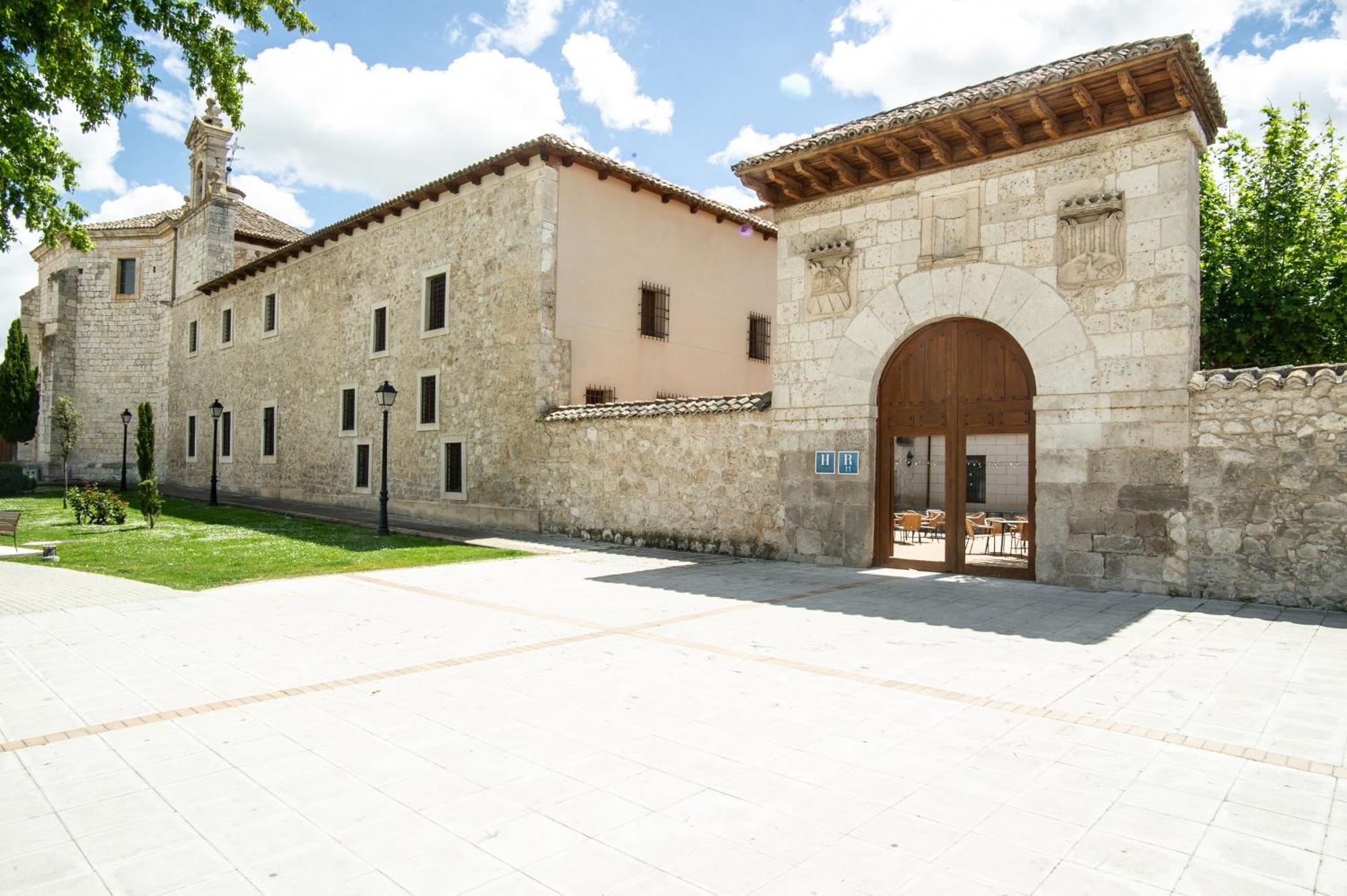 Azz Penafiel Las Claras Hotel & Spa Exterior photo