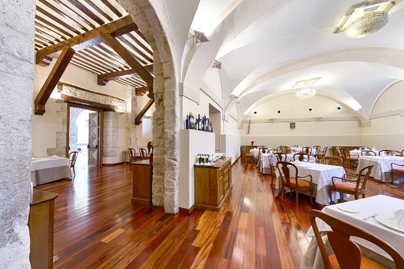 Azz Penafiel Las Claras Hotel & Spa Exterior photo